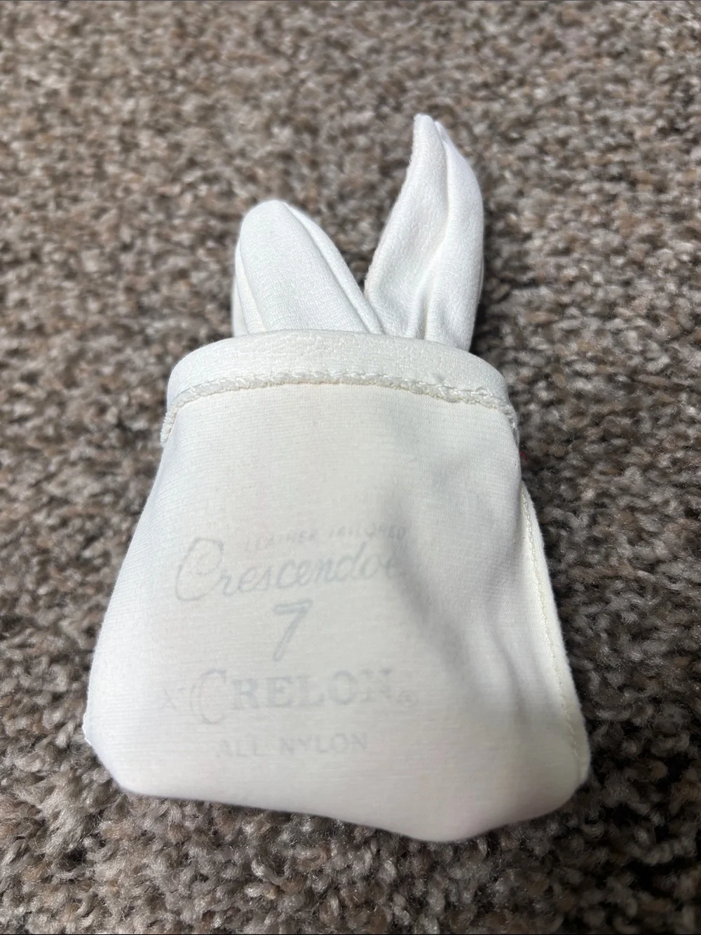 Vintage Crescendo Gloves white Sz 7 bracelet length MCM